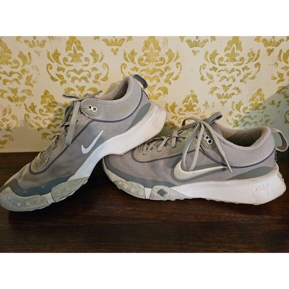 Nike Air Dynasty Varsity Baseball Turf "Wolf Grey" Size 10 #DZ0502-001 - Picture 2 of 6